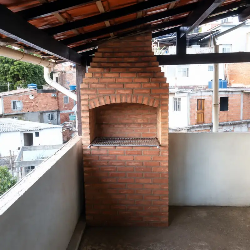 Churrasqueira de Tijolo Vermelho com 1 Metro de Largura Externo